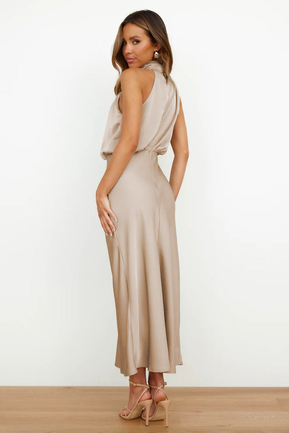 Valeria™ | Long Satin Dress With Halter Neckline